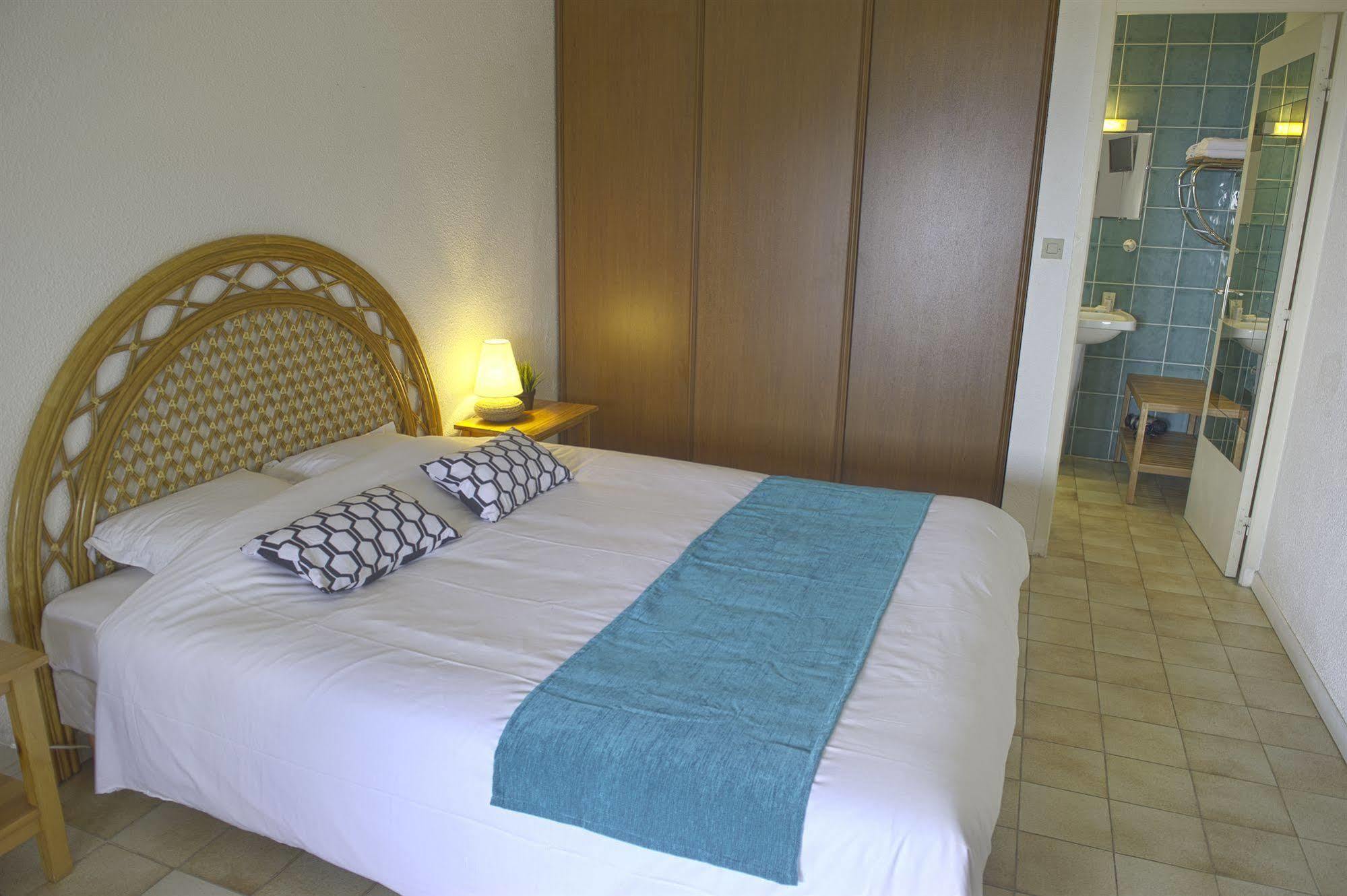 Azur Hotel Le Lavandou Exterior foto
